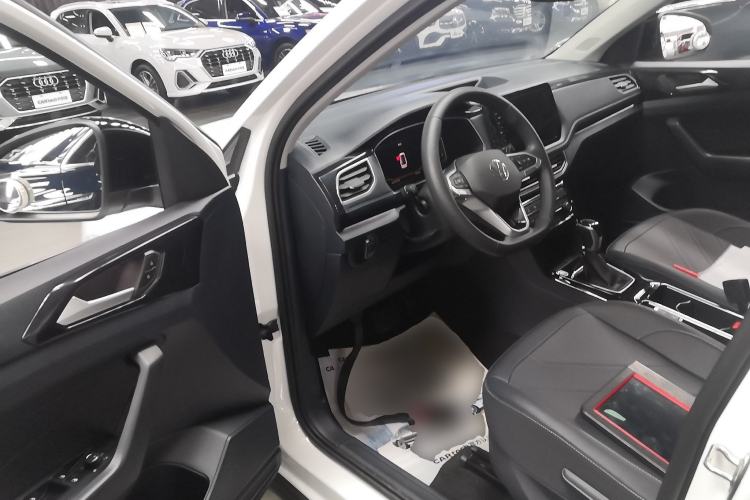 Used Volkswagen Tharu 2025 NewRui 300TSI Prestige Edition