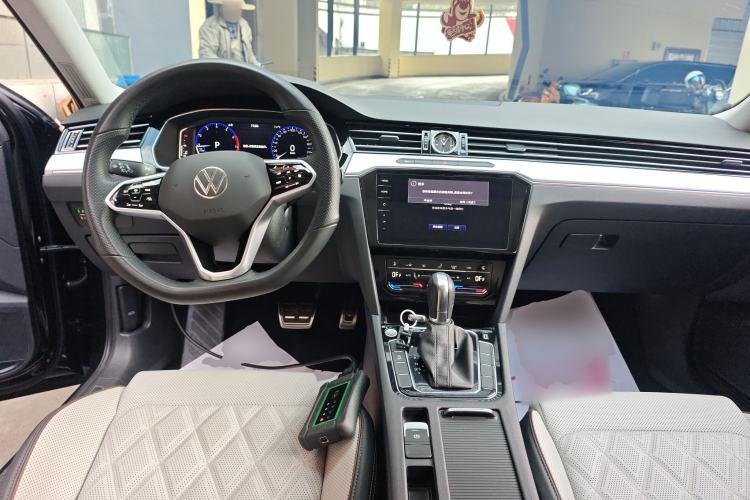 Used Volkswagen Magotan 2023 2 Million Units Commemorative Edition 330TSI DSG Luxury Version
