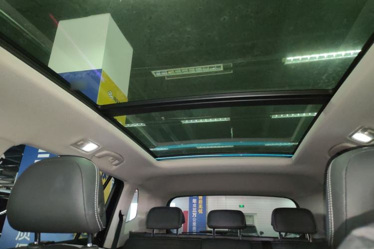 Used Volkswagen Tiguan L 2023 330TSI Automatic Two-Wheel Drive R-Line Enjoyment Edition
