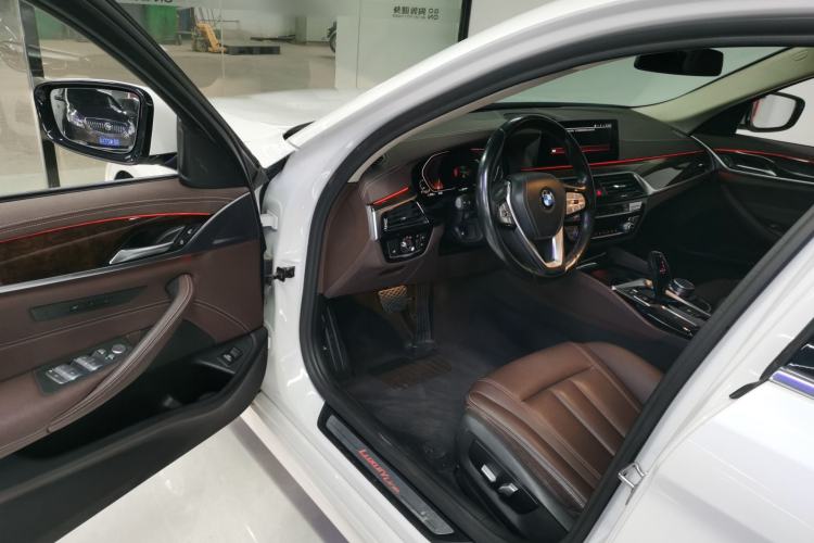 Used BMW 5 Series 2020 525Li Luxury Package
