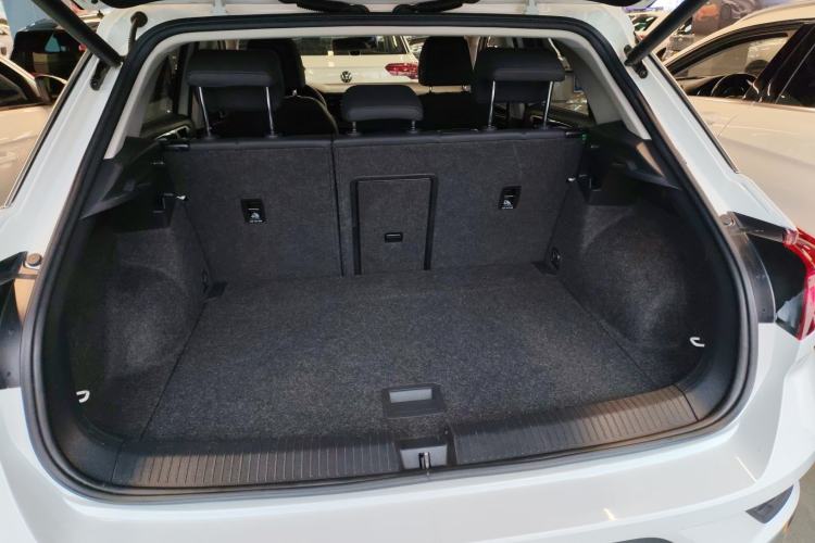 Used Volkswagen T-ROC 2021 280TSI DSG Two-Wheel Drive Comfort Connect 30th Anniversary Edition