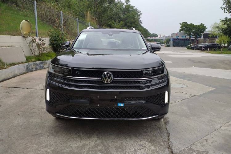 Used Volkswagen Talagon 2024 Facelifted 380TSI All-Wheel Drive R-Line Cruise Premium Edition
