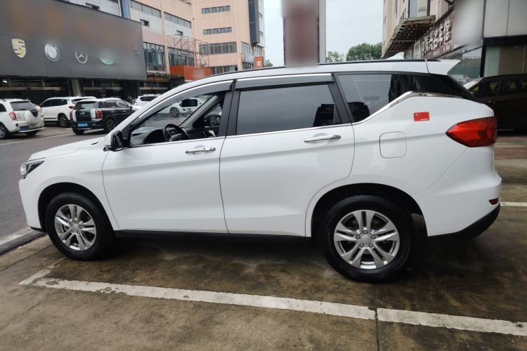 Used Haval M6 2019 1.5T DCT Two-Wheel Drive Value Edition China VI Standard
