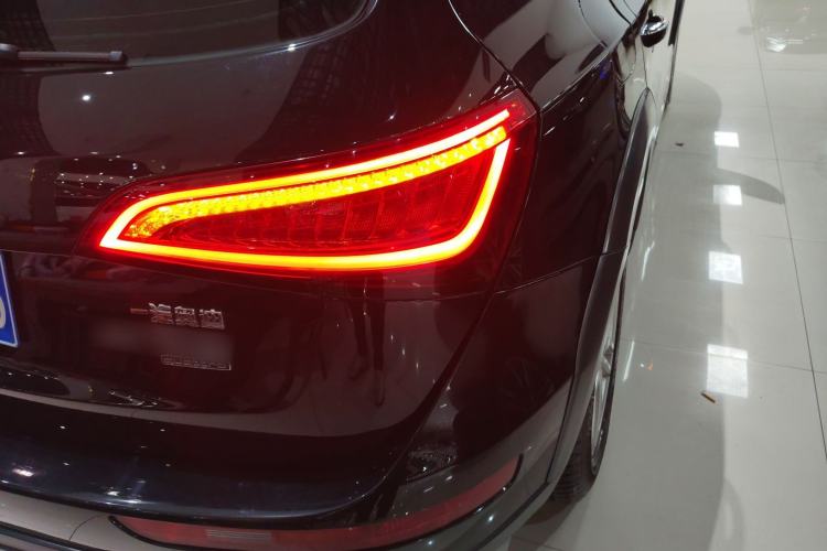 Used Audi Q5 2017 Plus 40 TFSI Technology Model
