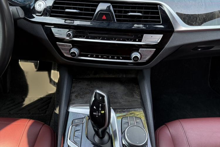 Used BMW 5 Series 2019 530Li Leading Model M Sport Package