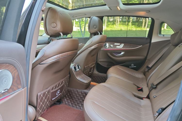 Used Mercedes-Benz E-Class 2022 Second Facelift E 300 L Luxury Edition
