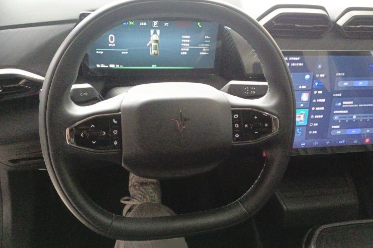 Used  06 2025 Model 520km