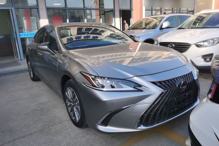 Used Lexus ES 2022 200 Excellence Edition
