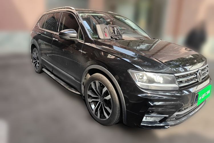Used Volkswagen Tiguan L 2021 330TSI Automatic Two-Wheel Drive R-Line Enhanced Edition
