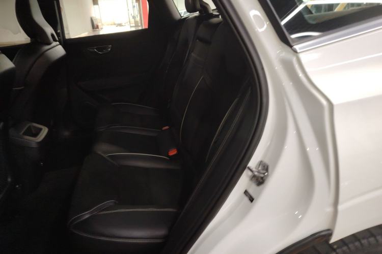 Used Volvo XC60 2019 T5 4x4 Zhiyuan Sport Edition China V Standard
