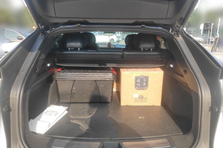 Used Cadillac LYRIQ 2022 Four-Wheel-Drive High-Performance Deluxe Edition