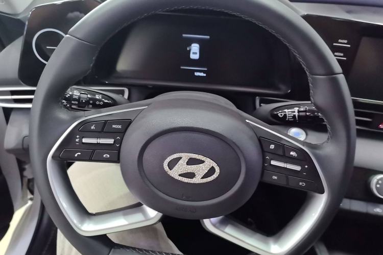 Used Hyundai Elantra 2023 1.5L CVT GLX Elite Edition
