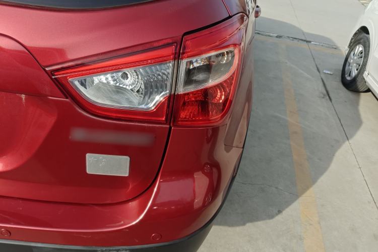 Used Suzuki S-Cross 2014 1.6L CVT Two-Wheel Drive Elite Version
