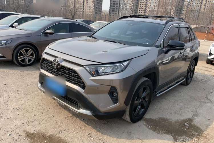 Used Toyota RAV4 2022 2.0L CVT 4x4 Style Plus Edition
