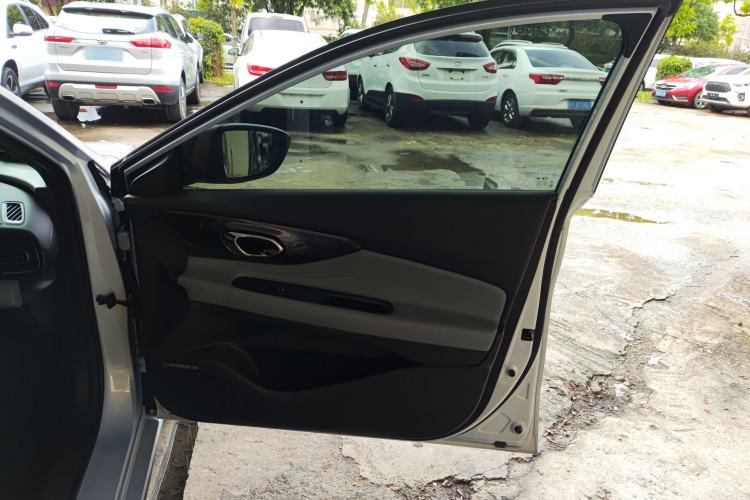 Used GAC Trumpchi EMPOW 2023 Shadow Leopard H Smart Hybrid Edition
