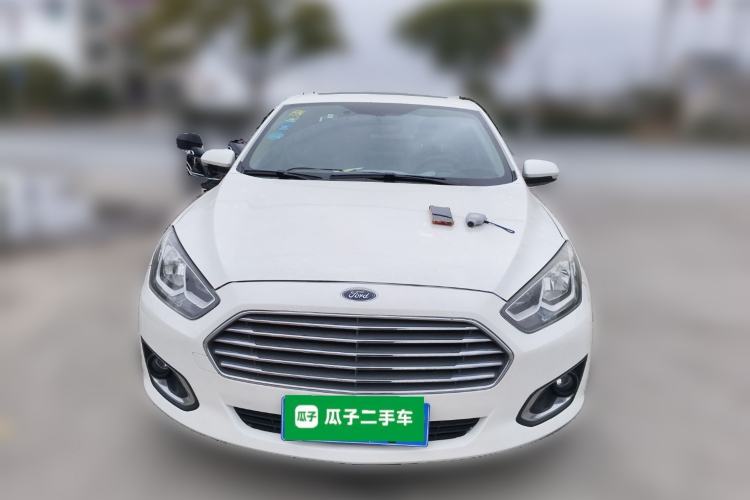 Used Ford Escort 2015 1.5L Automatic Fashion Model
