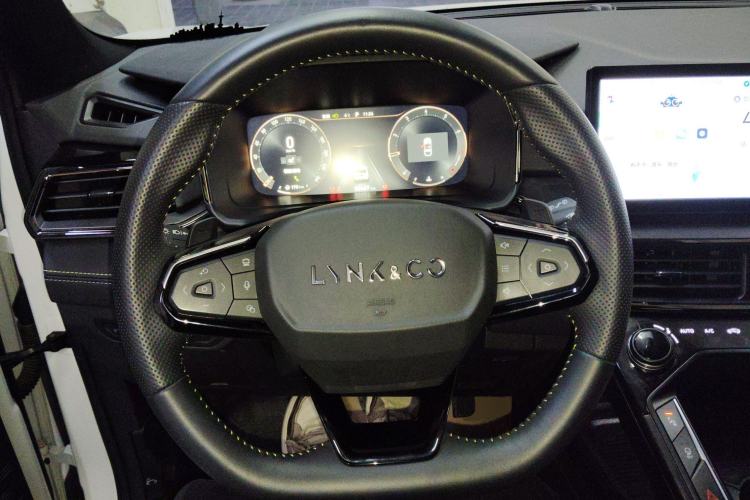 Used Lynk & Co 06 2023 Remix 1.5T Dynamic Halo
