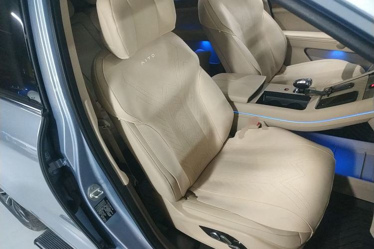 Used Hima AITO M7 2024 1.5T Intelligent Driving 4WD Max Edition 5 Seats
