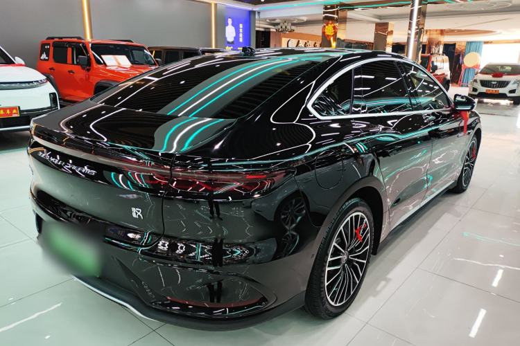 Used BYD Han 2025 EV with 701 km of Laser Radar-Enabled Intelligent Driving
