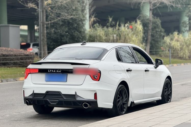 Used Lynk & Co 03 2022 2.0TD DCT GenioPlus
