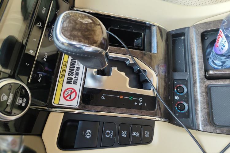 Used Toyota Vellfire 2020 Dual-Engine 2.5L HV Prestige Edition
