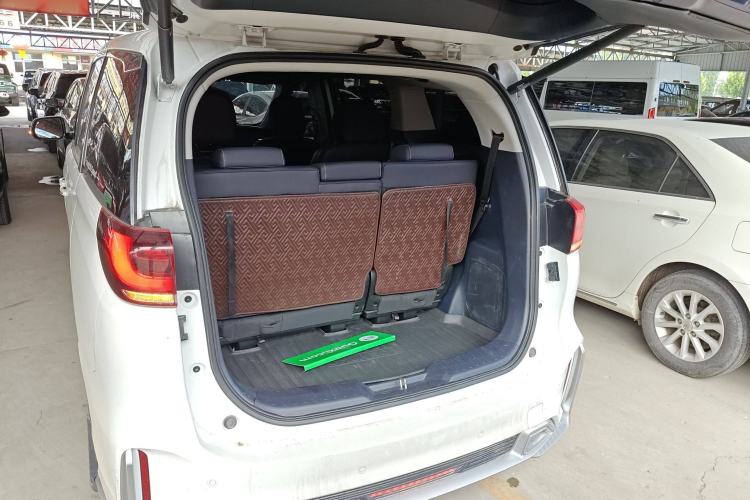 Used GAC Trumpchi M8 2023 Master Series 390T Prestige Edition
