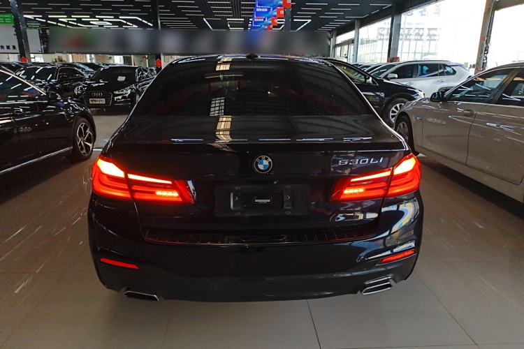 Used BMW 5 Series 2018 Restyled 530Li Leading Edition M Sport Package