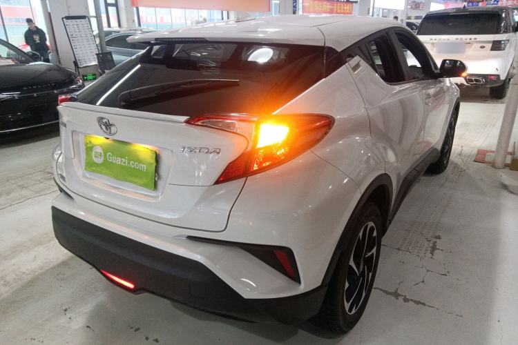 Used Toyota IZOA 2018 2.0L Yichi Edition China V Standard

