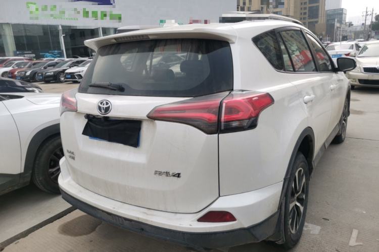 Used Toyota RAV4 2016 2.0L CVT Two-Wheel Drive Urban Edition China V Standard
