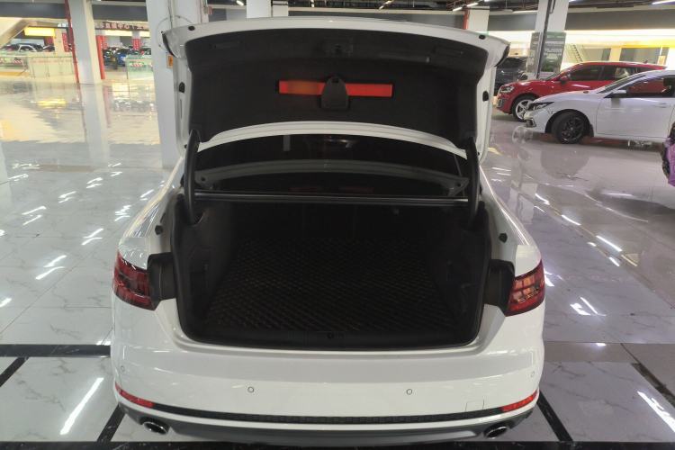 Used Audi A4L 2018 30th Anniversary Edition 40 TFSI Fashion Model