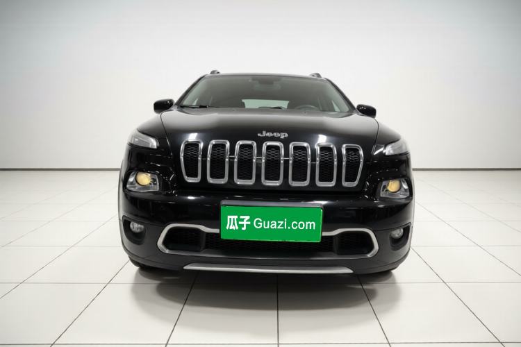 Used  Cherokee 2017 2.0L Superior Edition
