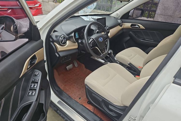 Used  Q35 2016 1.5L Automatic Cool Edition
