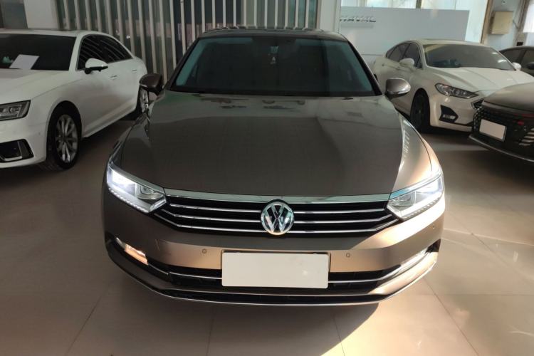 Used Volkswagen Magotan 2019 330TSI DSG Luxury Version China VI Standard
