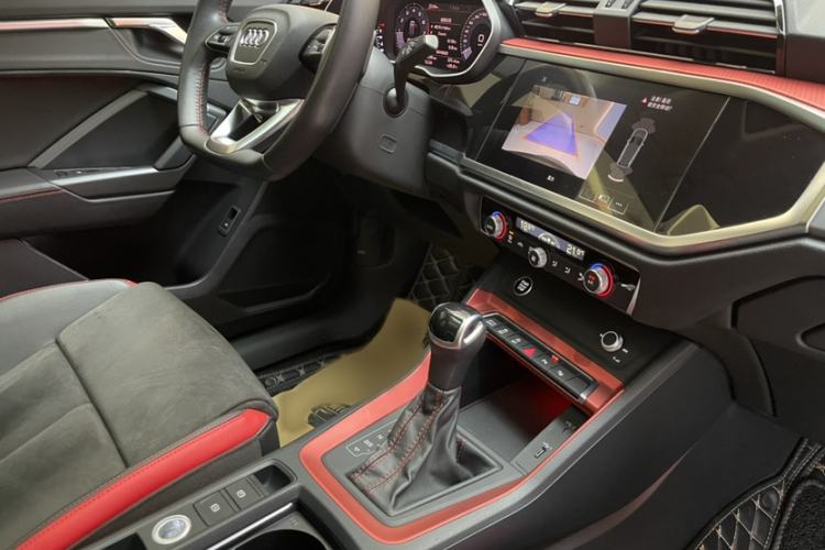 Used Audi Q3 2021 40 TFSI Fashion Dynamic Model
