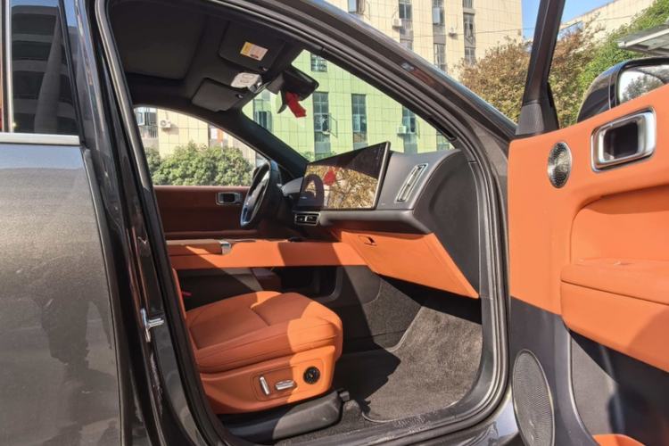 Used Li Auto L6 2025 Pro Smart Refresh Edition
