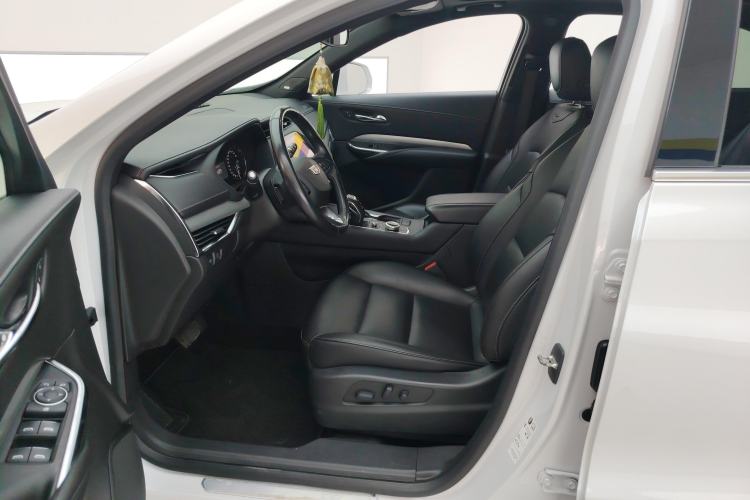 Used Cadillac XT4 2018 28T Two-Wheel Drive Leading Version
