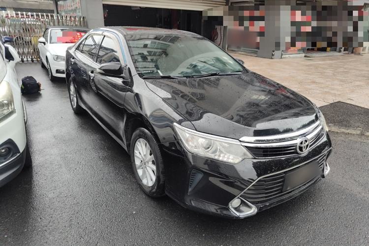 Used Toyota Camry 2016 2.0G 10th Anniversary Leading Edition

