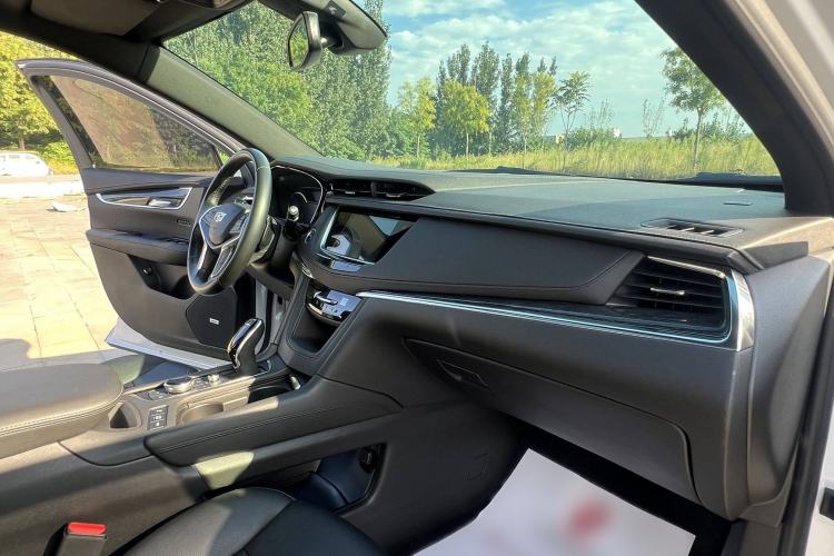 Used Cadillac XT5 2021 2.0T Two-Wheel Drive Luxury Version
