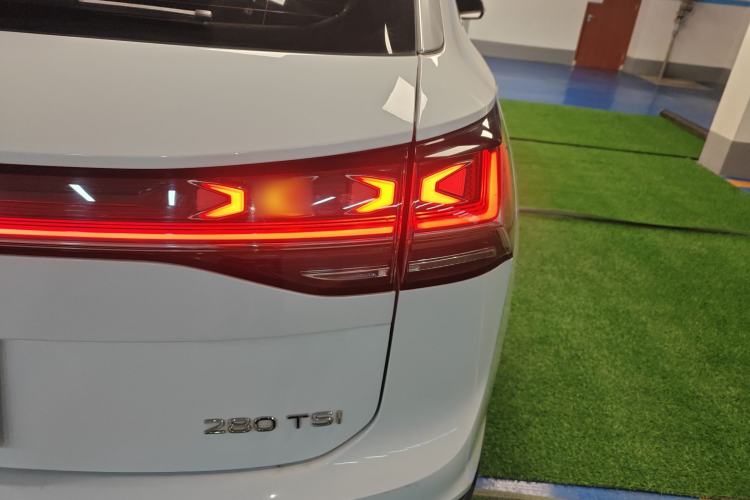 Used Volkswagen Tayron 2023 280TSI Two-Wheel-Drive Luxury Plus Advanced Version