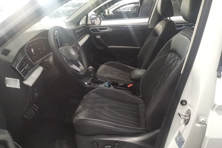 Used Volkswagen Tiguan L 2022 330TSI Automatic Two-Wheel Drive R-Line Enhanced Edition
