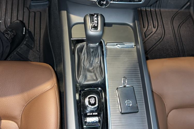 Used Volvo XC60 2021 T5 4x4 Smart Luxury Edition
