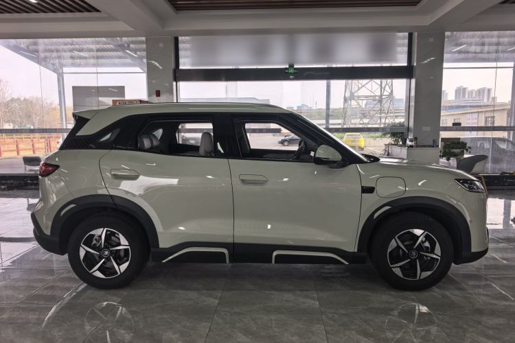 Used BYD Yuan UP 2025 Intelligent Driving Version 401 km Beyond-Range Edition
