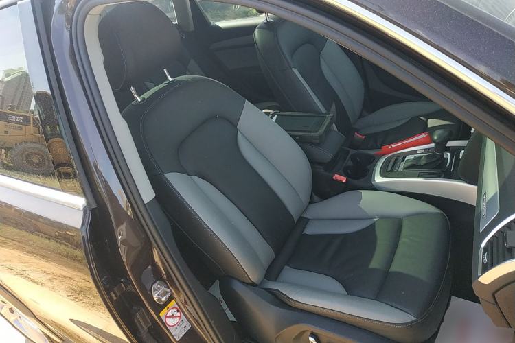 Used Audi Q5 2017 Plus 40 TFSI Technology Model
