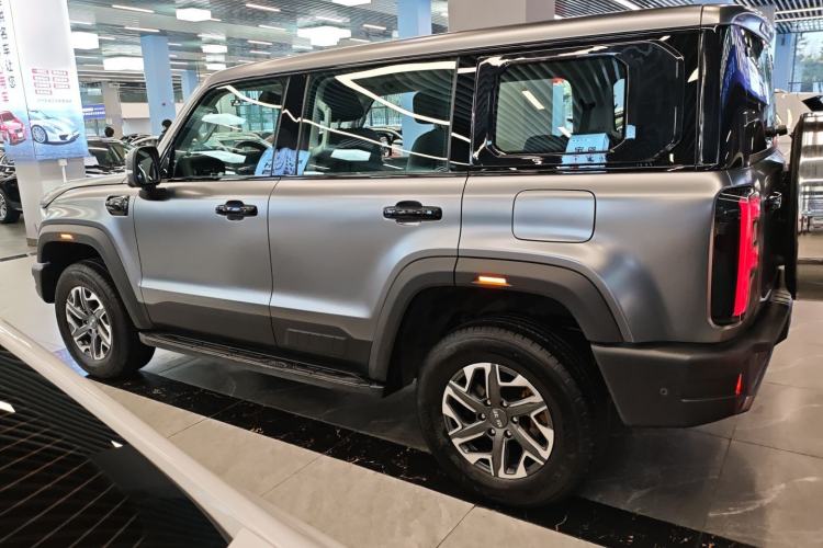 Used  BJ40 2024 2.0T All-New Urban Hunter Edition Chivalrous Style
