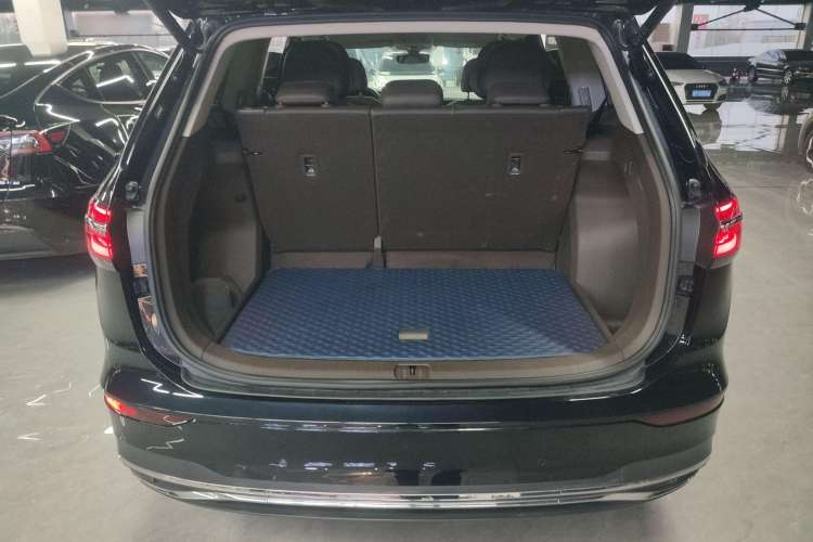 Used Volkswagen Viloran 2022 380TSI Prestige Edition
