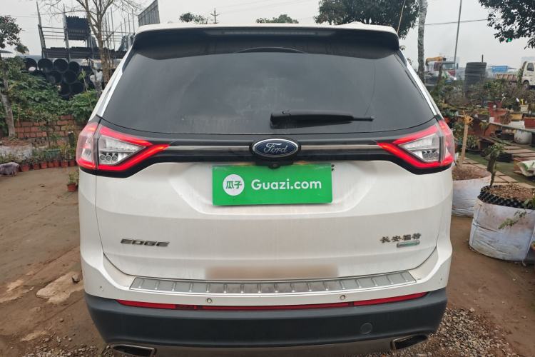 Used Ford Edge 2016 EcoBoost 245 Two-Wheel-Drive Titanium 7-Seater
