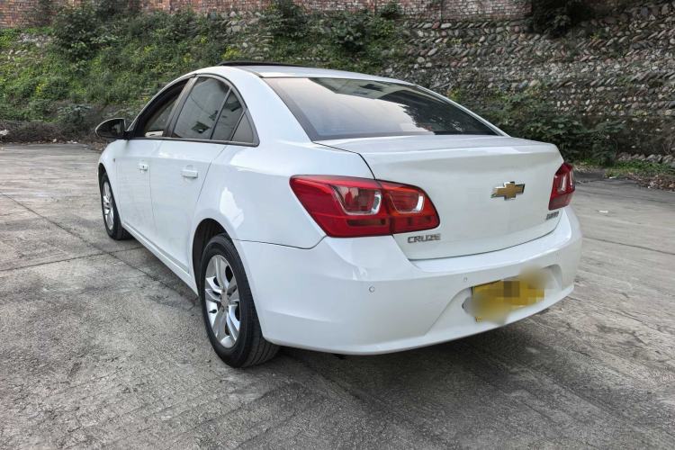 Used Chevrolet Cruze 2015 1.5L Classic SE AT
