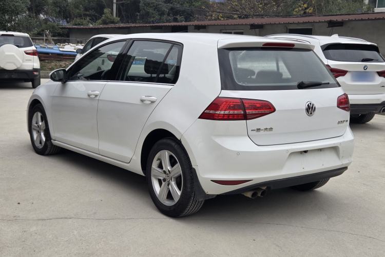 Used Volkswagen Golf 2015 1.4TSI Automatic Luxury Model
