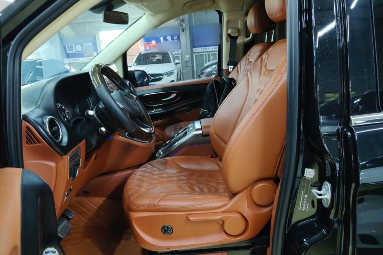 Used Mercedes-Benz Vito 2018 2.0T Elite Version 7 Seats China V Emission Standard
