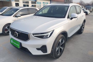 Used Volvo XC40 2024 B4 4x4 Smart Luxury Edition